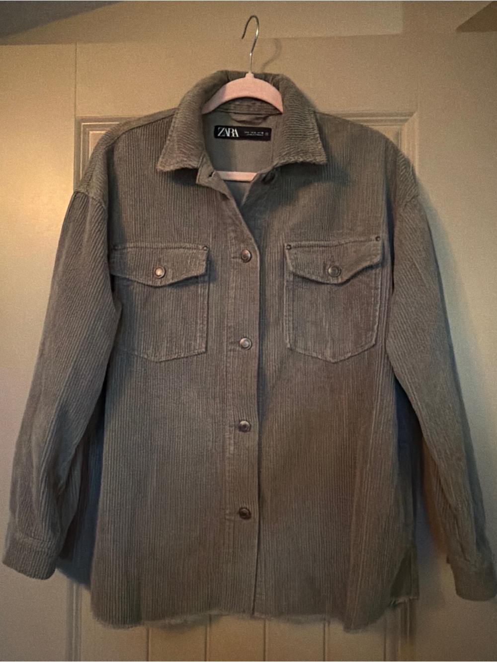 Zara Sage Green Corduroy Oversized Shacket Raw Hem Shirt Jacket Size Small
